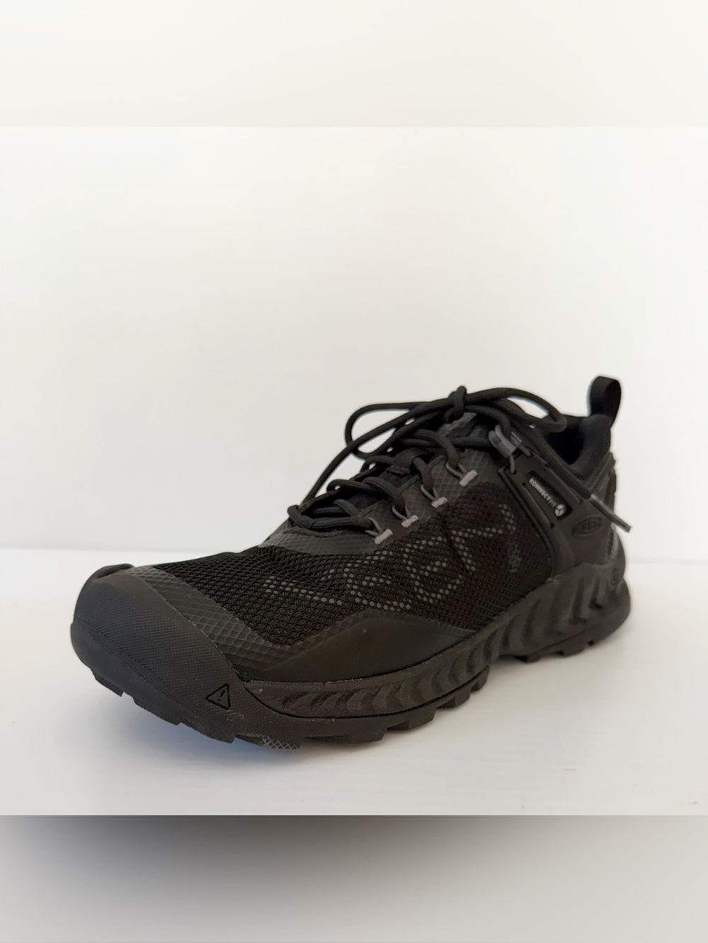 KEEN NXIS Evo Women Waterproof Hiking Shoes - 8.5